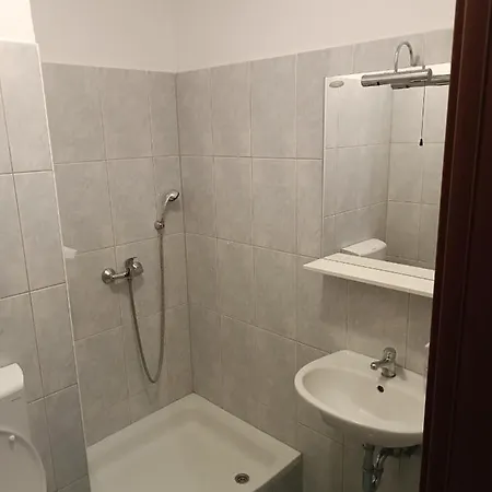 Joker Guest house *